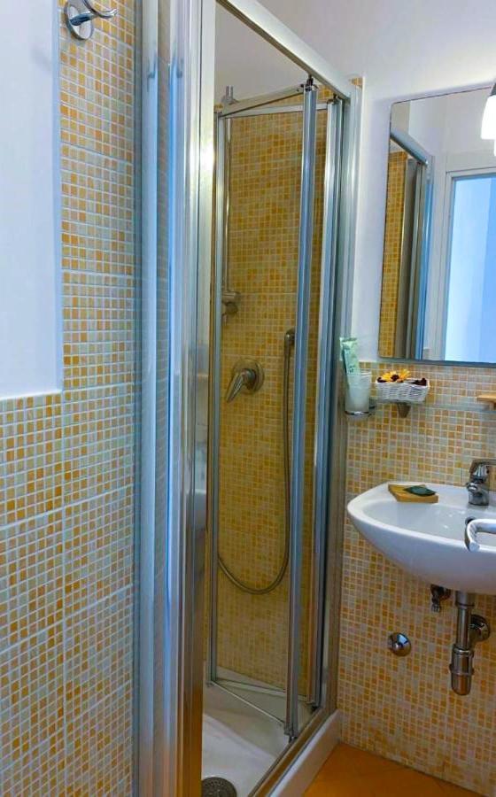 Sorrento Inn Lodge Екстериор снимка
